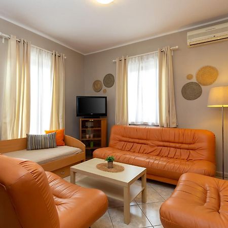 Apartment Mare โปเรช ภายนอก รูปภาพ